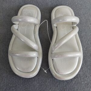 Jessica Simpson Metallic Silver Puffy Triple Strap Platform Slides - NWOB Size 2